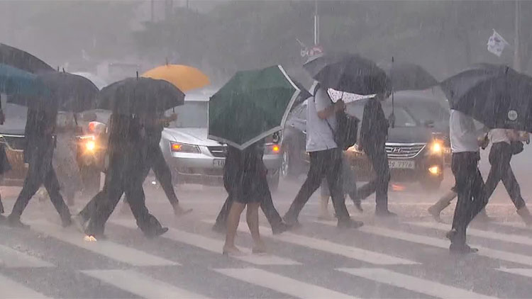 사흘간 남부 최대 500mm 안팎 폭우…전국에서 <br>1,900여 명 대피