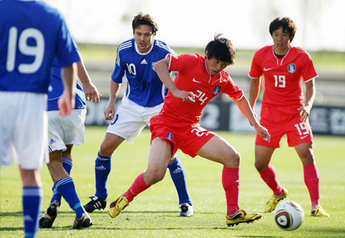 18일 오후 스페인 말라가 에스타디오 시우다드 데 말라가에서 열린 축구대표팀과 핀란드와의 평가전에서 김보경이 드리블을 하고 있다.