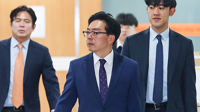 “국회서 누구 체포하겠냐” 계엄 당시 경찰 간부 통화 법정서 재생