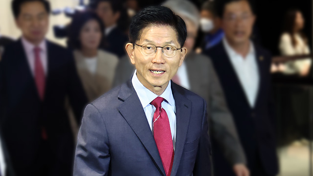 故 노무현 대통령 16주기…김문수 “낮은 곳에서 뜨겁게 일하겠다”