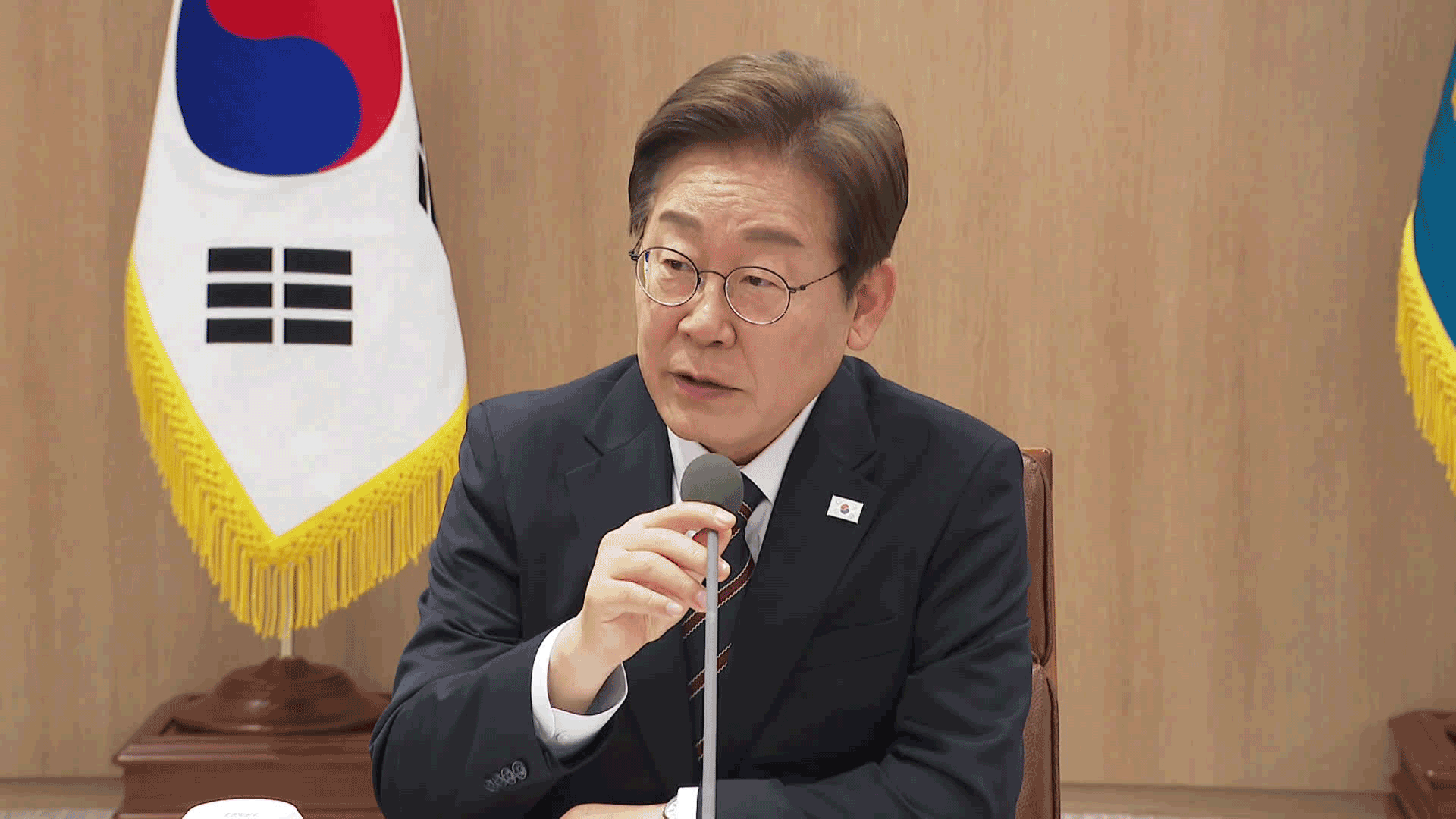 이 대통령 “물가 안정 위해 모든 수단 동원”…추경 편성 지시