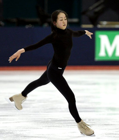 2009 국제빙상경기연맹(ISU) 4대륙 피겨선수권대회에 참가한 아사다 마오가 3일 오전 밴쿠버 버나비 연습링크에서 가볍게 몸을 풀고 있다. 