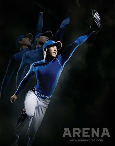 아레나가 공개한 2009 WBC 야구대표팀 4인방 화보 중 이택근. 