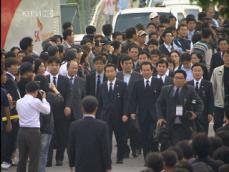 노 전 대통령 서거…시신 봉하마을에 안치 
