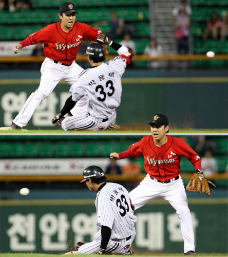   16일 서울 잠실야구장에서 벌어진 2009 프로야구 LG트윈스와 SK와이번스 경기. 9회말 무사 1루 LG 박용택 우중간 2루타 때 SK 유격수 나주환이 멍하니 공을 바라보고 있다. 