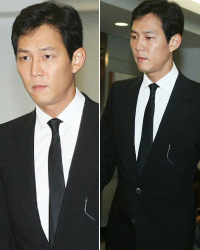 2일 오전 배우 故 장진영의 빈소가 마련된 풍납동 서울아산병원 장례식장에 배우 이정재가 조문을 위해 들어서고 있다. 