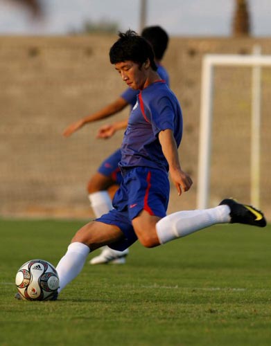 8일 오후(현지시간) 이집트 수에즈 마리나 연습경기장에서 한국 U-20 축구 대표팀 김민우가 슈팅 훈련을 하고 있다. 김민우는 조별 예선과 16강전을 거치면서 팀내 최다인 3골을 기록중이다. 