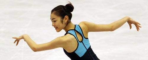 14일(한국시간) 미국 뉴욕주 레이크플래시드 ‘1980 링크’에서 김연아가 여자싱글 공식 훈련에 나서 조지 거쉰 작곡의 ‘피아노 협주곡 F장조’에 맞춰 프리스케이팅 프로그램을 점검하고 있다. 